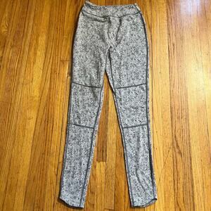 Gymshark Leggings Womens Small Gray Dry Ankle Pants